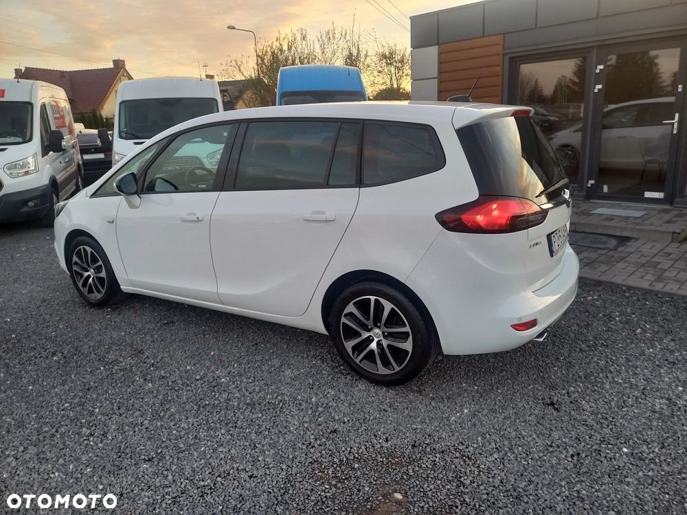 Opel Zafira - 4