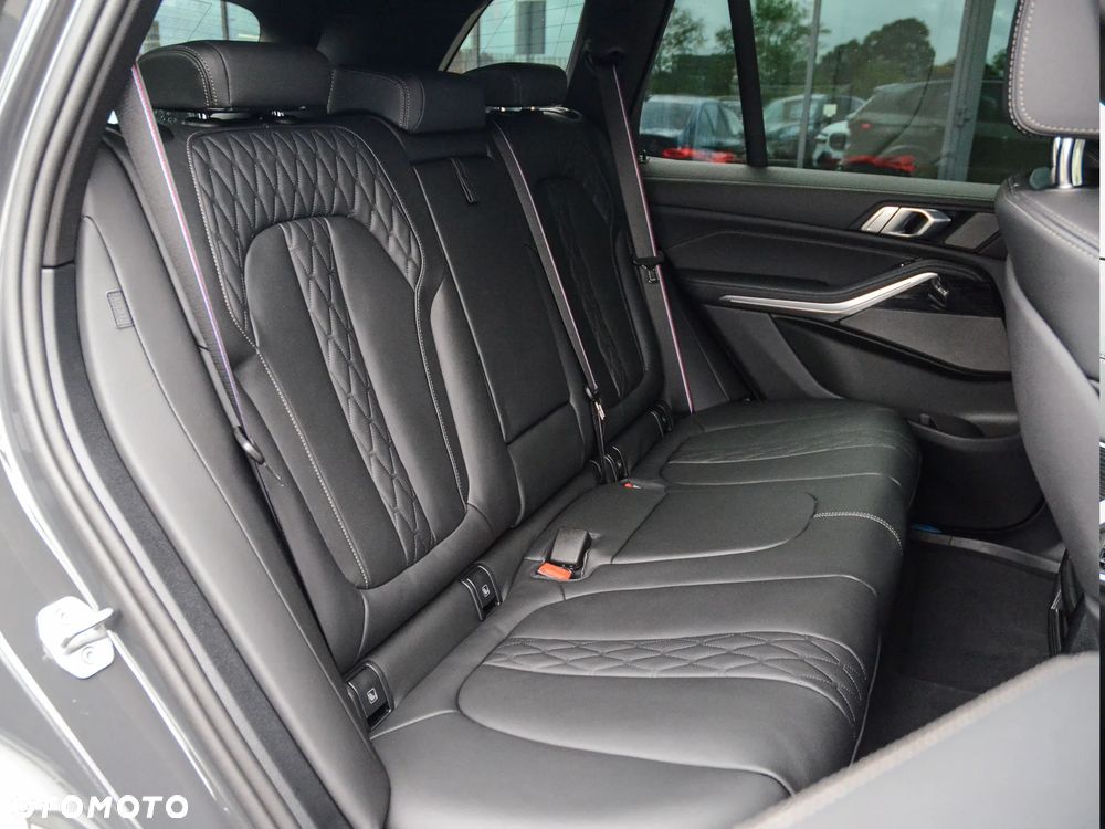 BMW X5 xDrive40d mHEV sport - 32