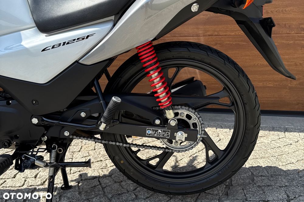 Honda CBF - 28