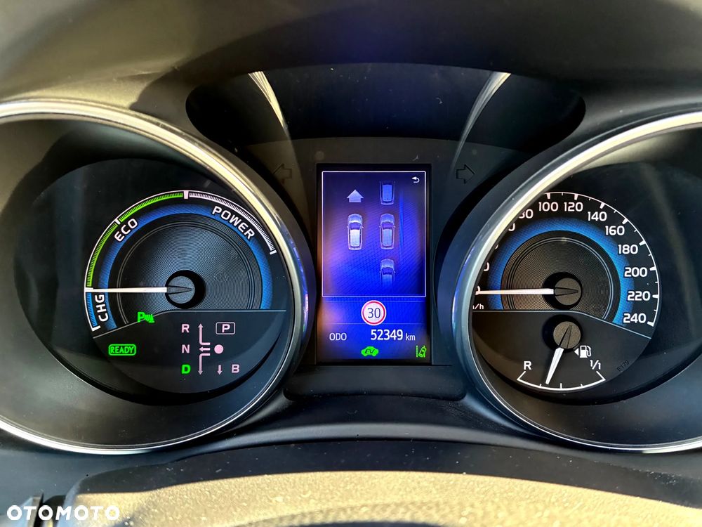 Toyota Auris Hybrid 135 Prestige - 17
