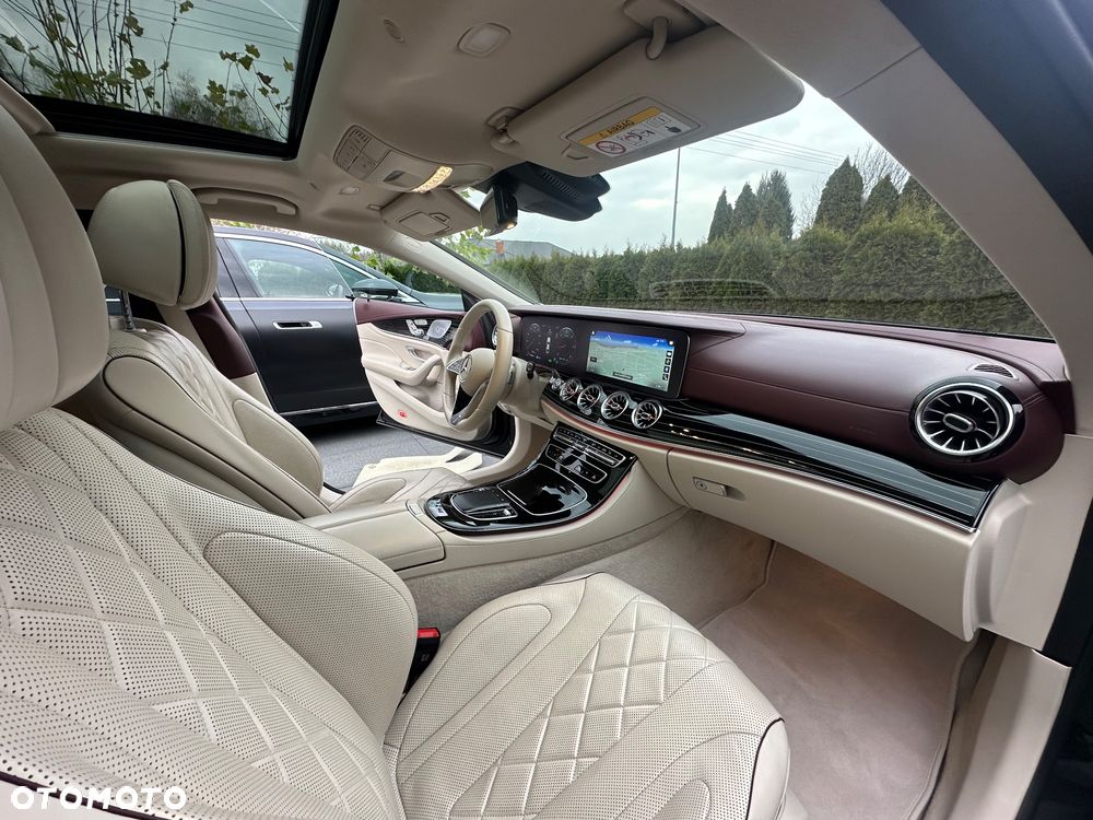 Mercedes-Benz CLS - 21