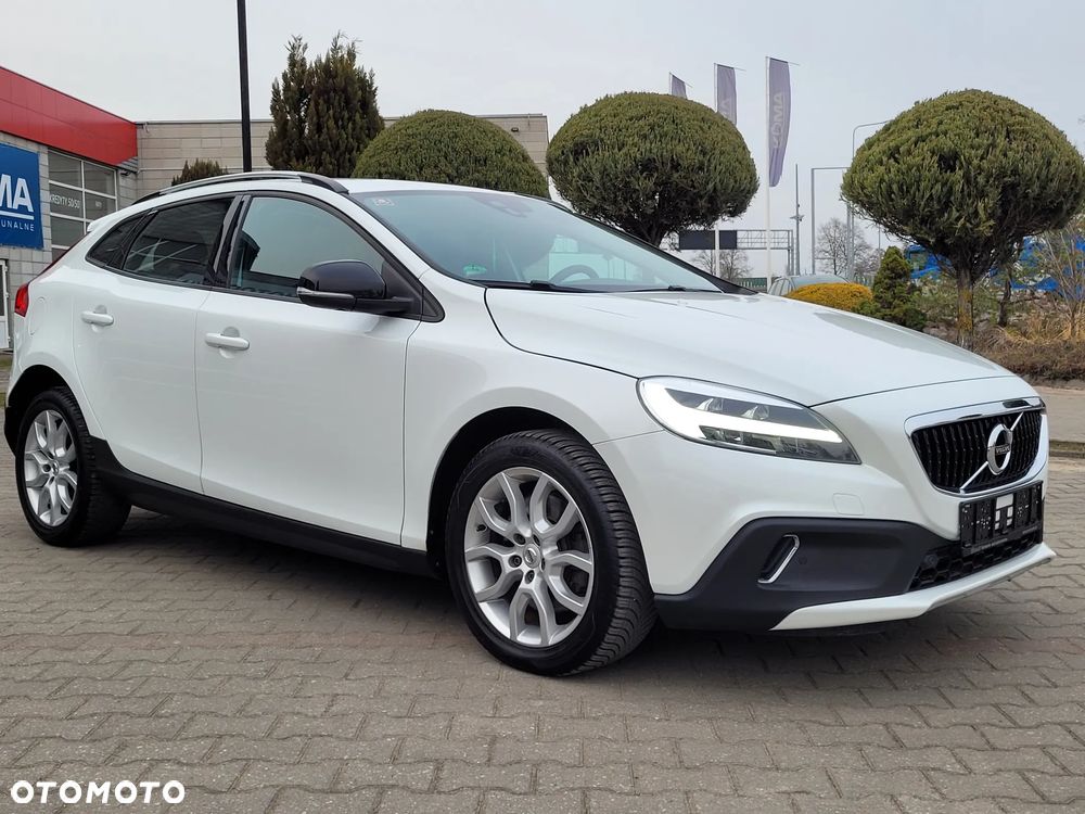 Volvo V40 Cross Country D2 Momentum - 12