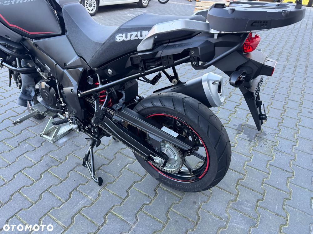 Suzuki V-STROM - 17