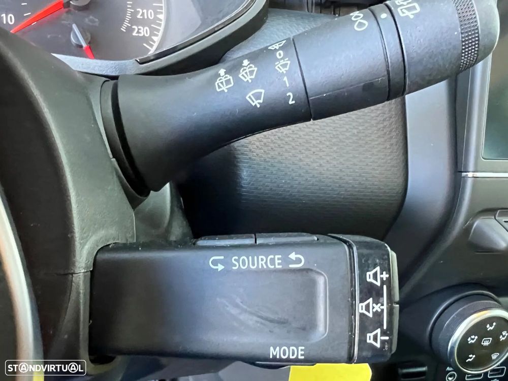 Renault Clio 1.0 TCe Exclusive - 15