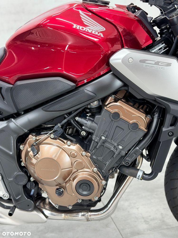 Honda CB - 15