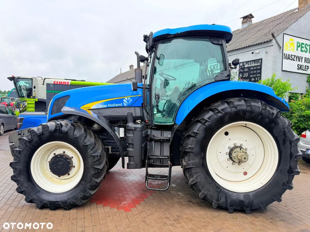 New Holland T 7050 - 4