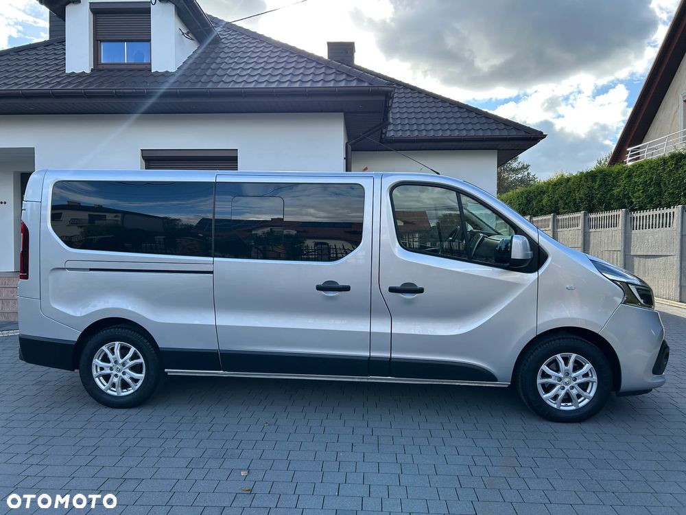Renault Trafic Grand 2.0 dCi - 27