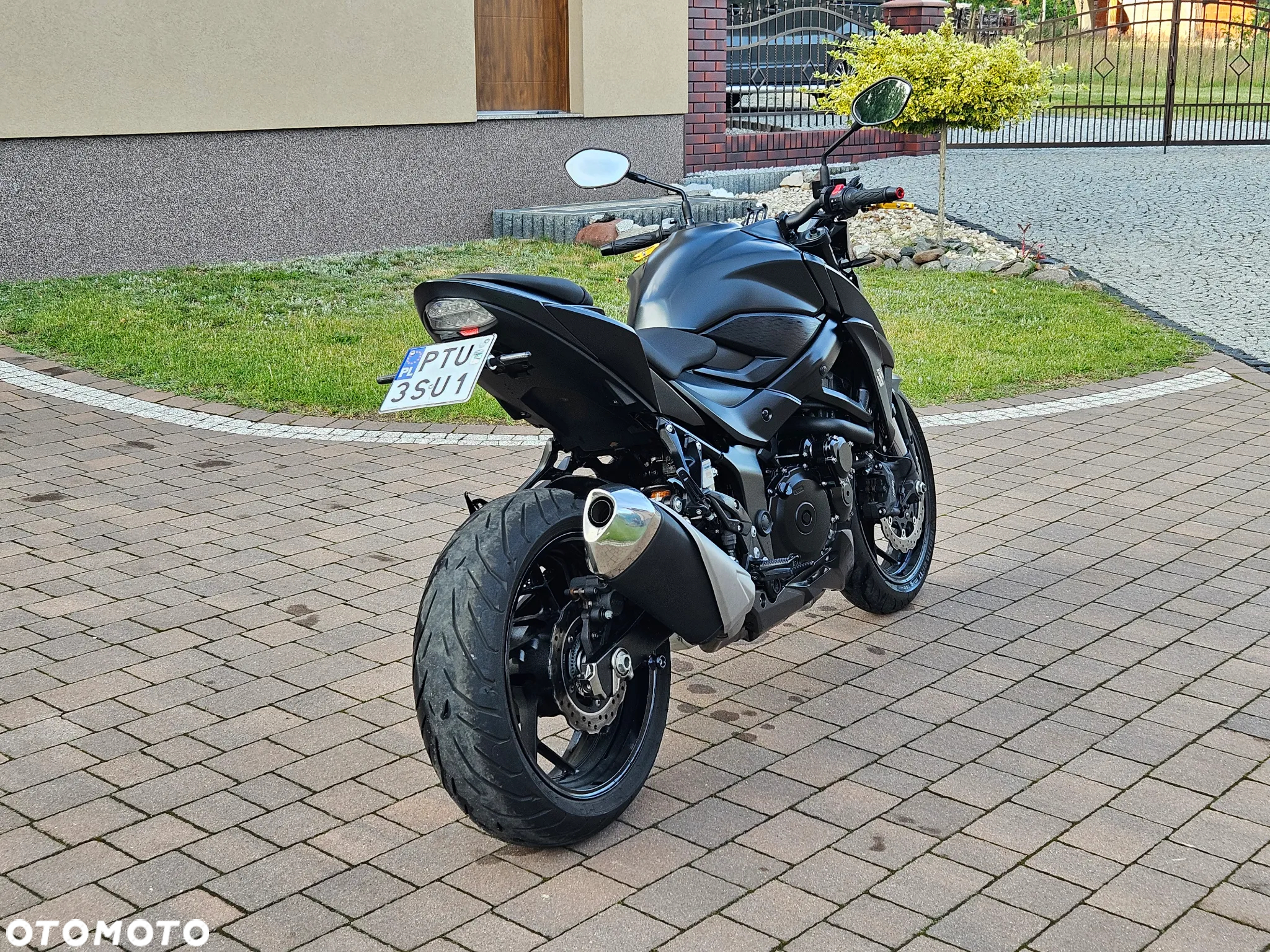 Suzuki GSX - 4