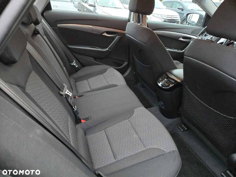 Hyundai i40 1.6 GDI Comfort + - 10