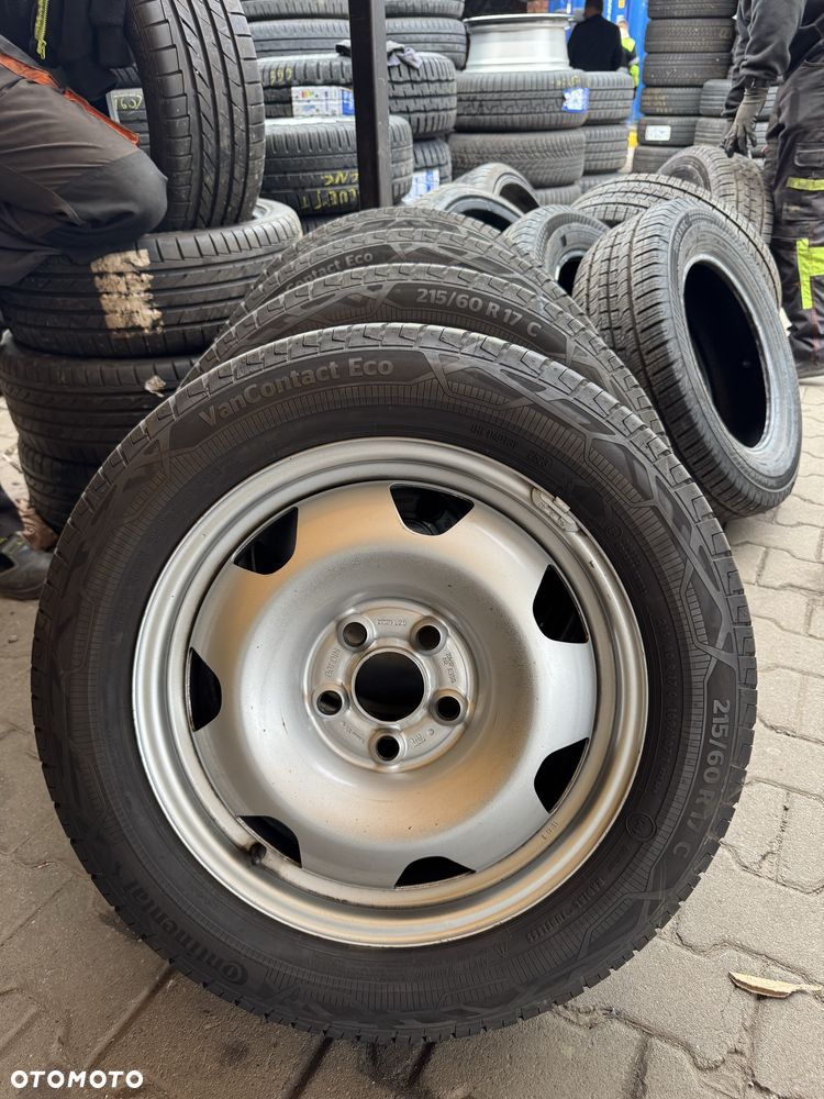 Koła stalowe letnie do VW T5/T6 5x120 Continental 215/60/17c 2023r