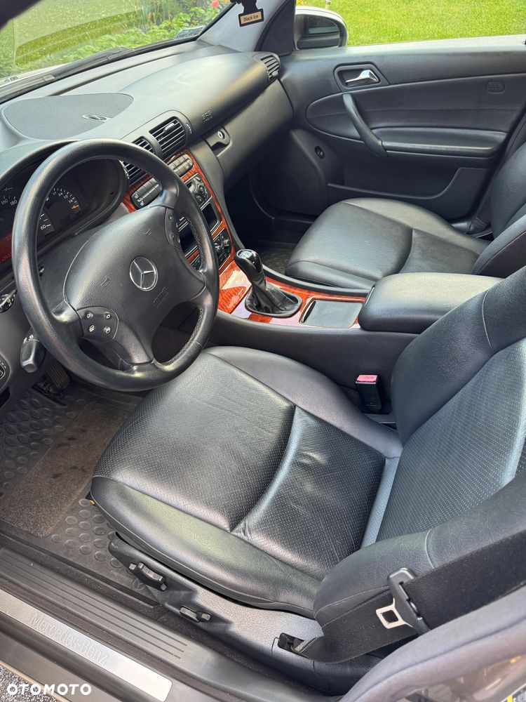 Mercedes-Benz Klasa C 220 CDI Classic - 9