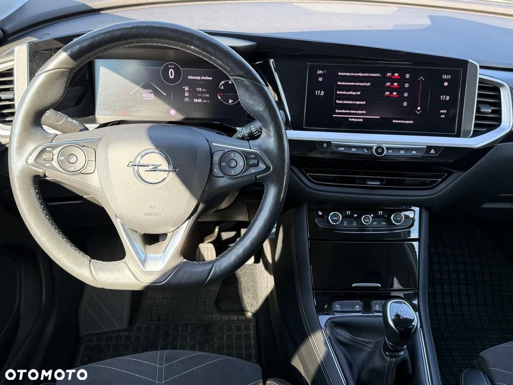 Opel Grandland 1.2 T GS Line S&S - 11