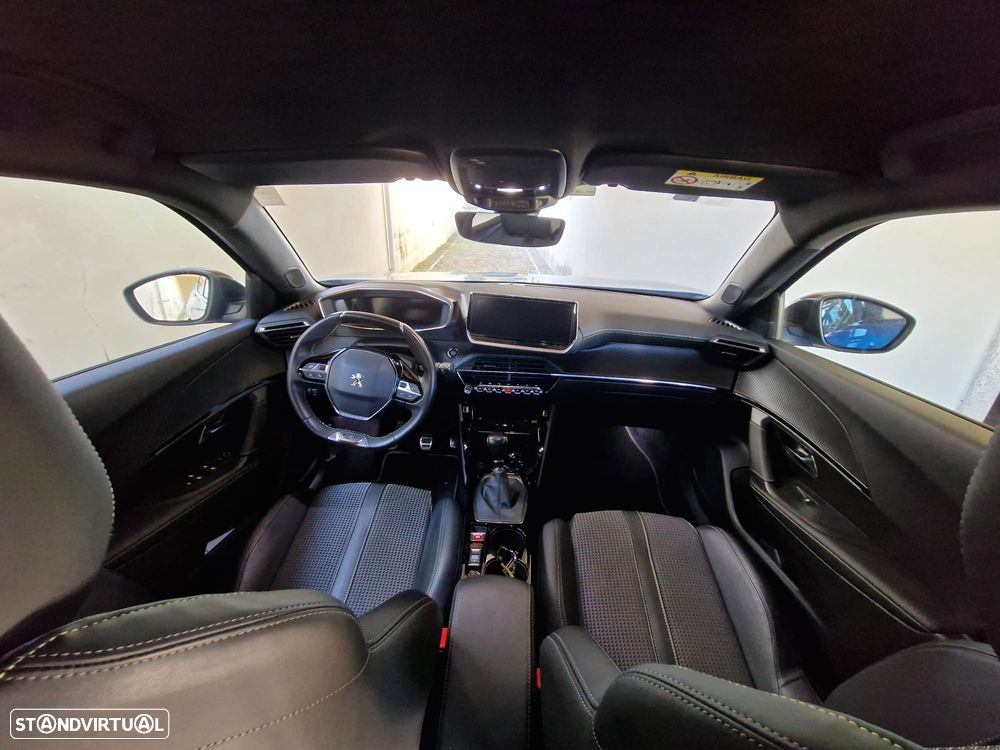 Peugeot 2008 1.2 PureTech GT Line - 16