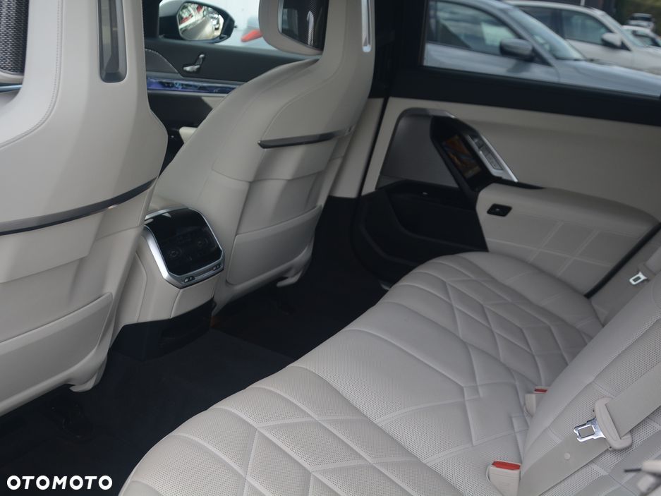 BMW Seria 7 740d xDrive mHEV M Sport sport - 18