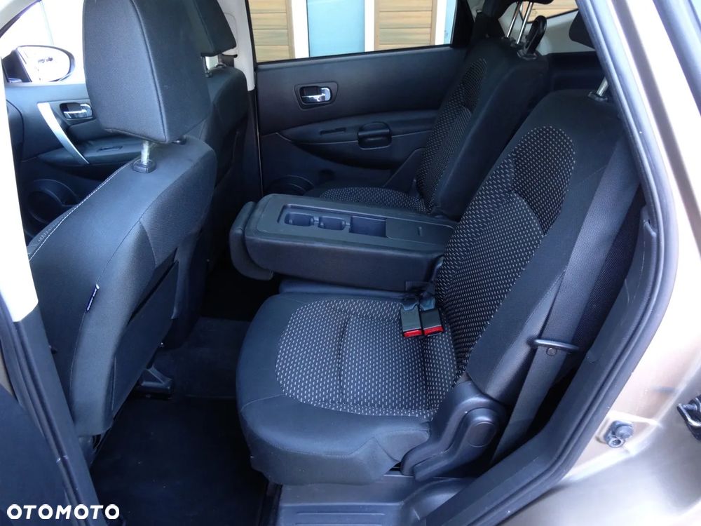 Nissan Qashqai+2 2.0 Tekna - 26