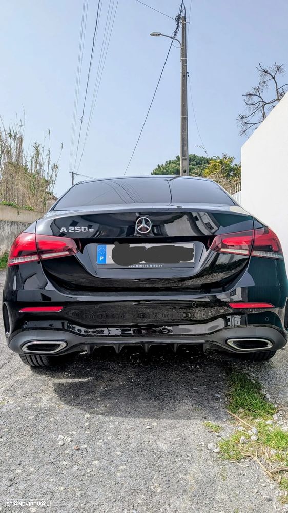 Mercedes-Benz A 250 Limousine - 4
