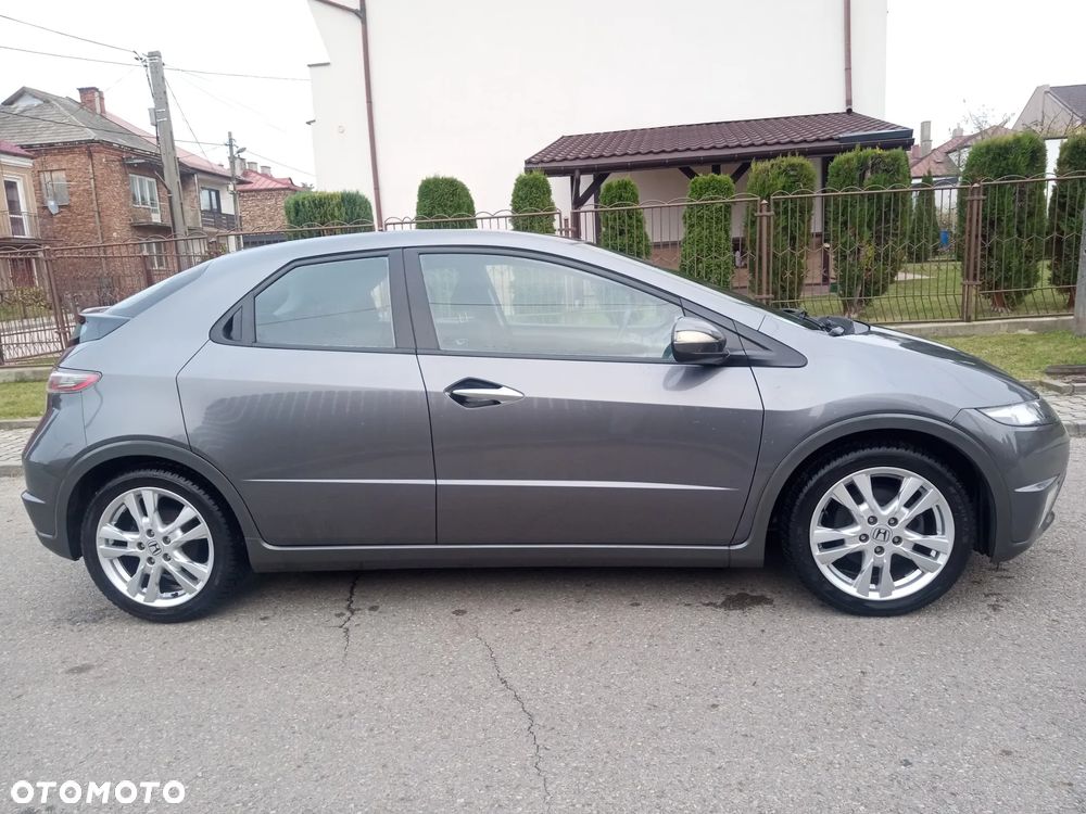 Honda Civic 2011 photo 3
