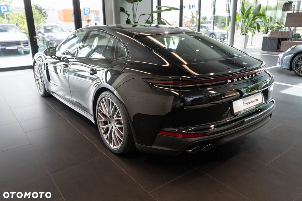 Porsche Panamera 4 E-Hybrid PHEV - 4