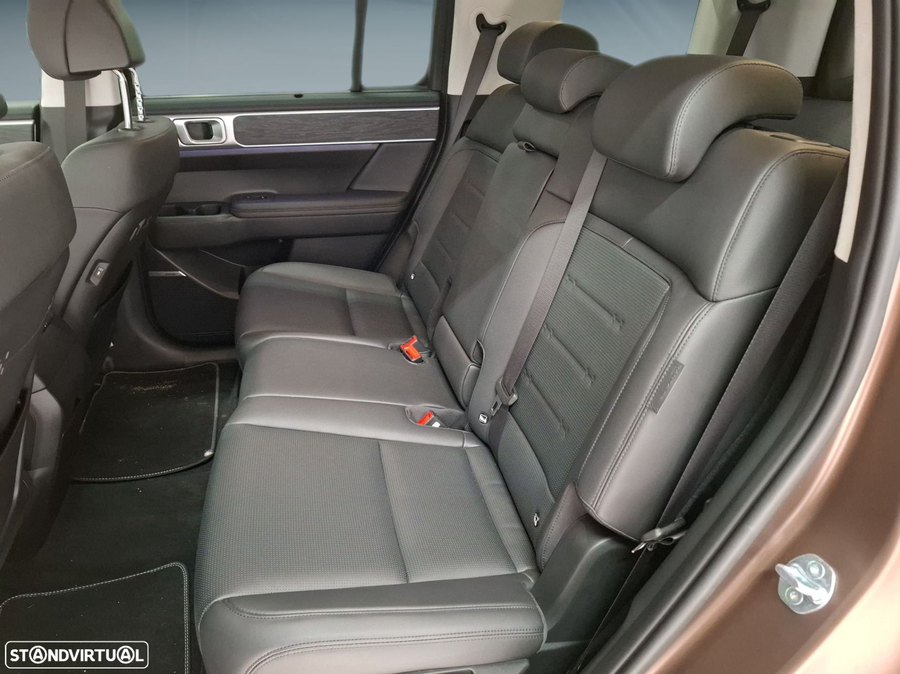 Hyundai Santa Fe 1.6 T-GDI HEV Vanguard - 14