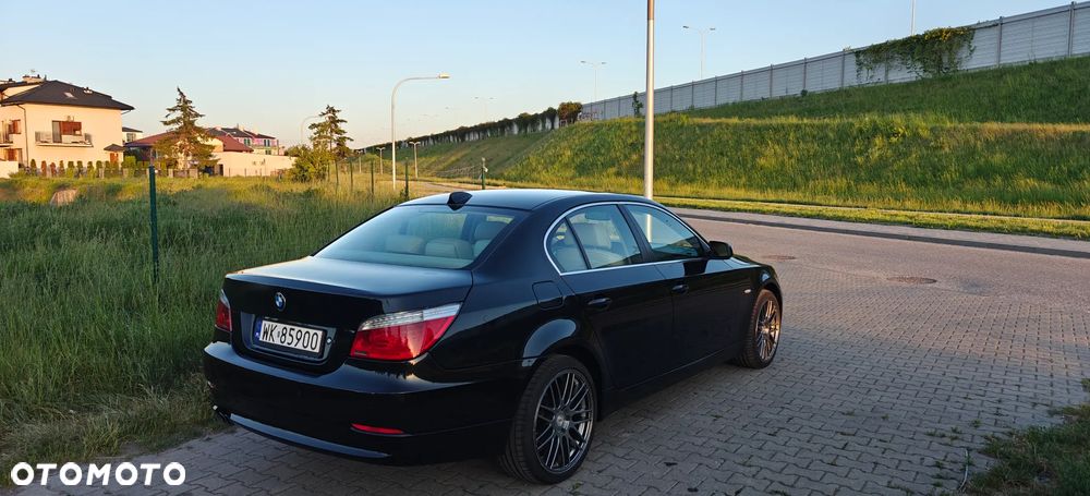 BMW Seria 5 530d xDrive - 4
