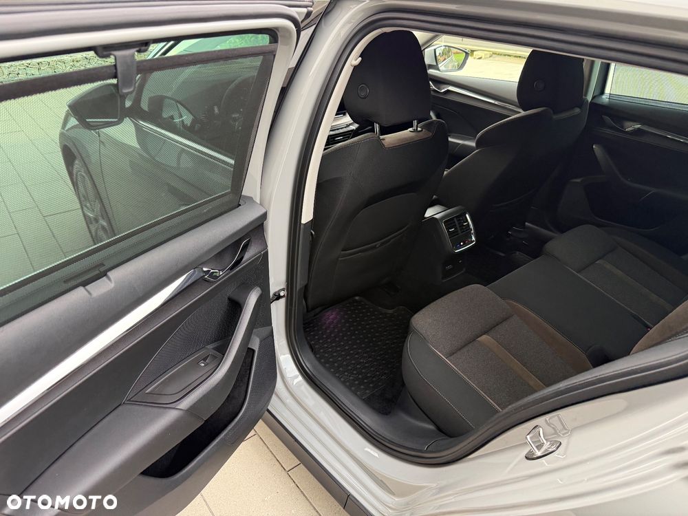 Skoda Octavia 2.0 TDI DSG 4x4 Scout First Edition - 31