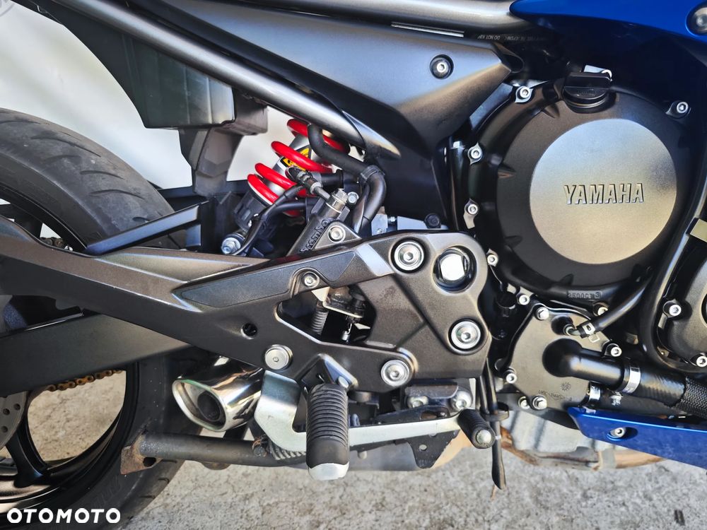 Yamaha XJ - 8