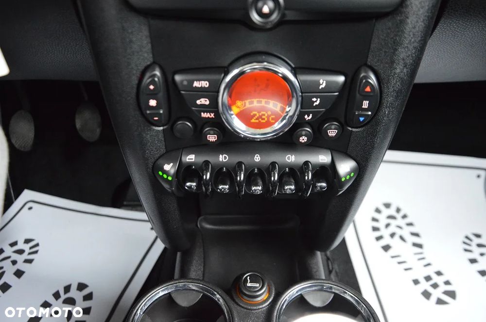 MINI ONE D Brick Lane - 16