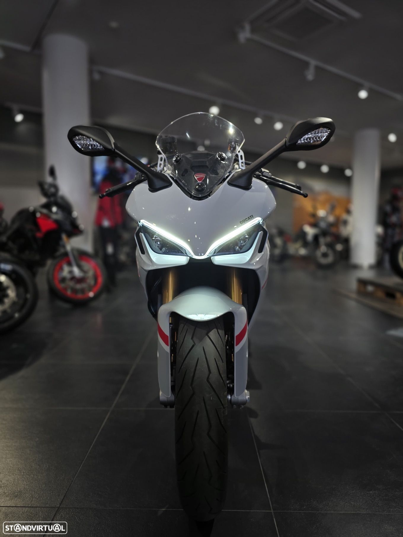 Ducati Supersport 950 - 1