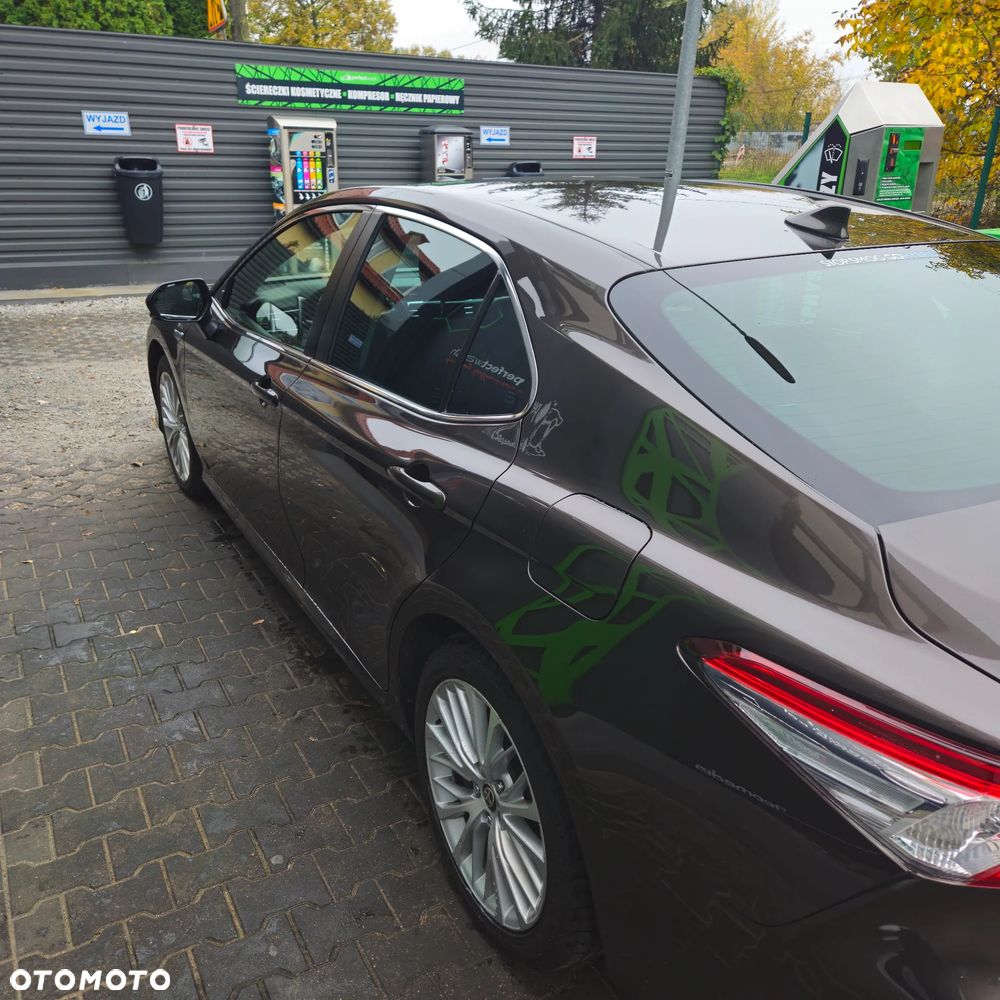 Toyota Camry 2020 photo 3