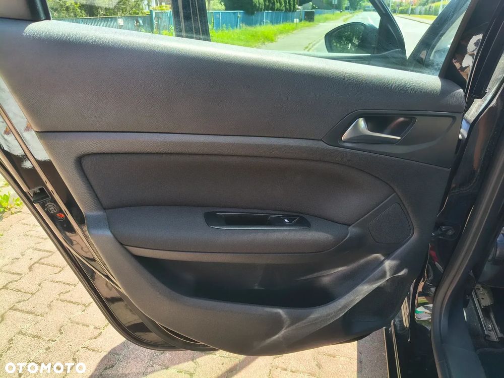 Peugeot 308 1.5 BlueHDi Active S&S EAT8 - 21