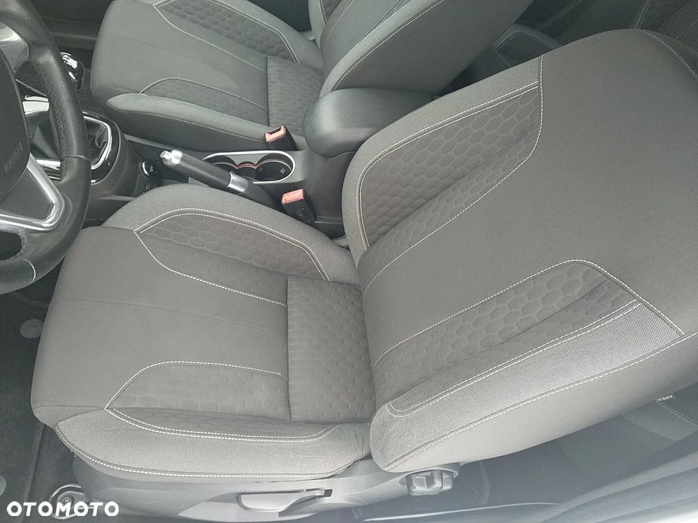 Ford Fiesta 1.0 EcoBoost STart-Stop ST-LINE - 24