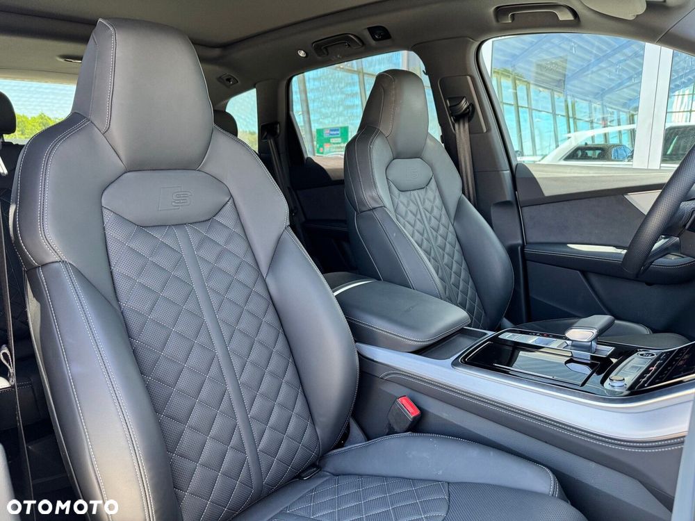 Audi Q7 - 12