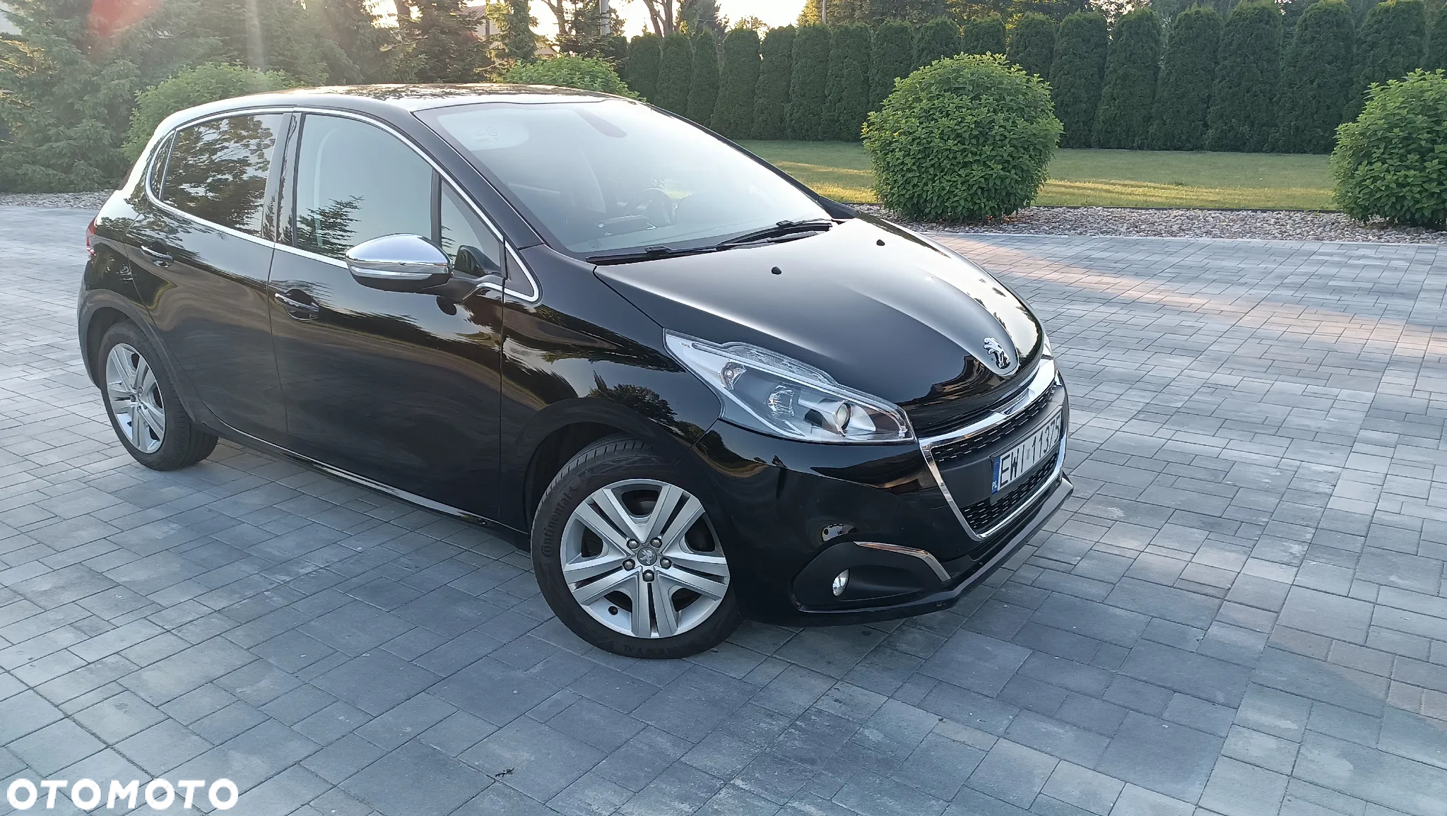 Peugeot 208 PureTech 110 Stop & Start Allure - 5