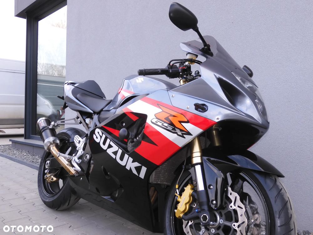 Suzuki GSX-R - 16