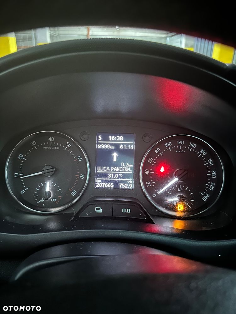 Skoda Roomster 1.2 TSI Elegance PLUS EDITION - 30