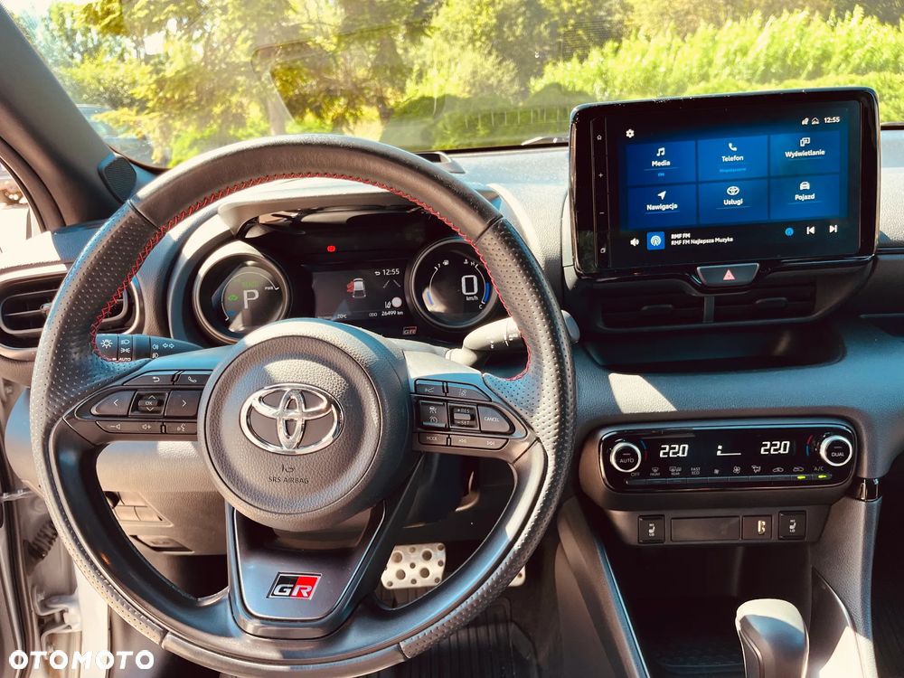 Toyota Yaris 1.5 VVT-i GR SPORT - 16