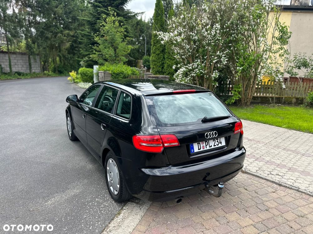 Audi A3 Sportback - 4