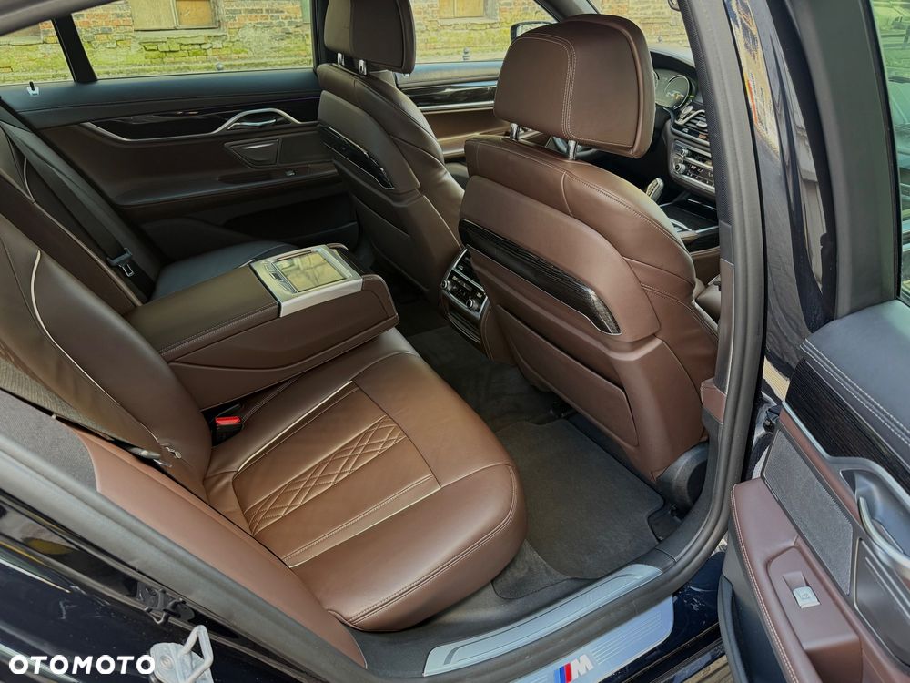 BMW Seria 7 750d xDrive sport - 13
