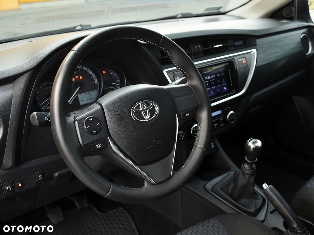 Toyota Auris 1.4 D-4D Active - 16