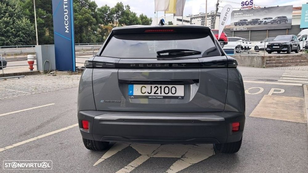 Peugeot e-2008 54 kWh Allure - 4