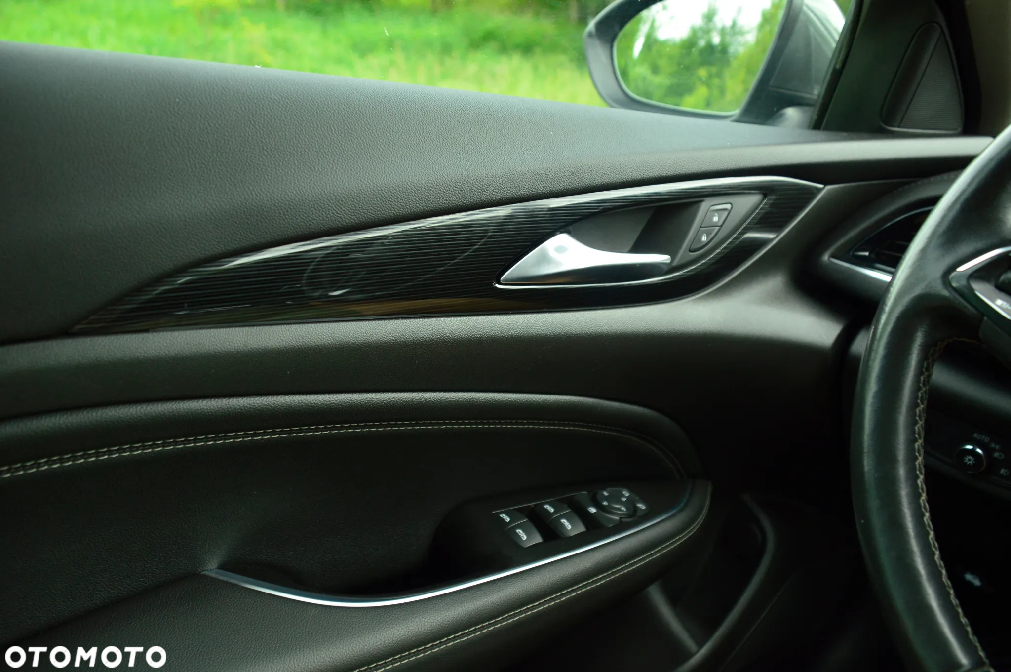Opel Insignia 1.5 T Exclusive S&S - 17