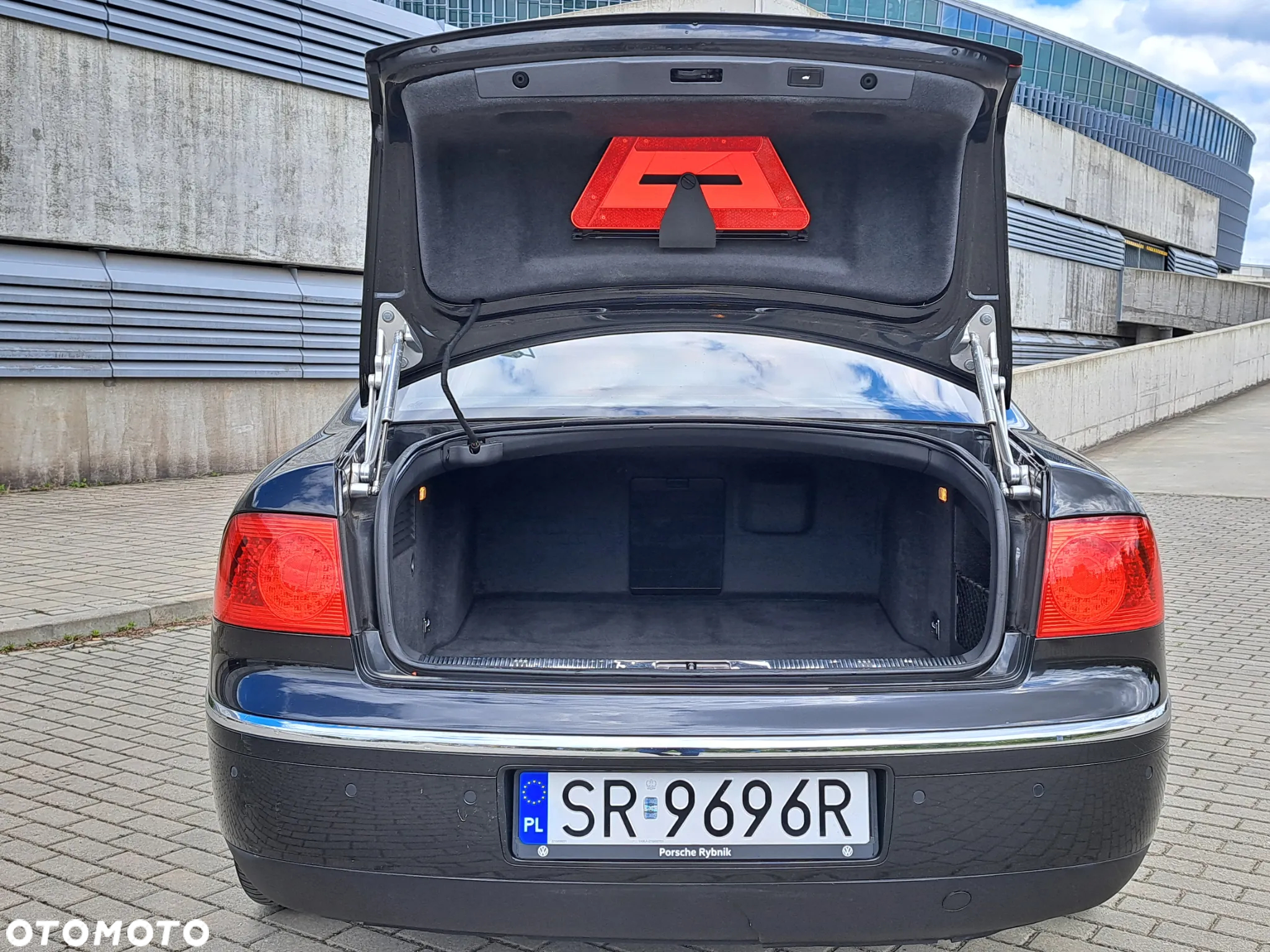 Volkswagen Phaeton - 7