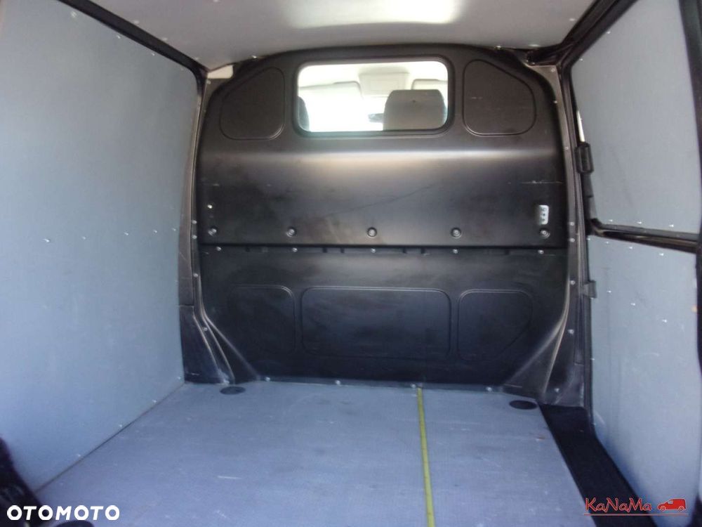Volkswagen Transporter - 33