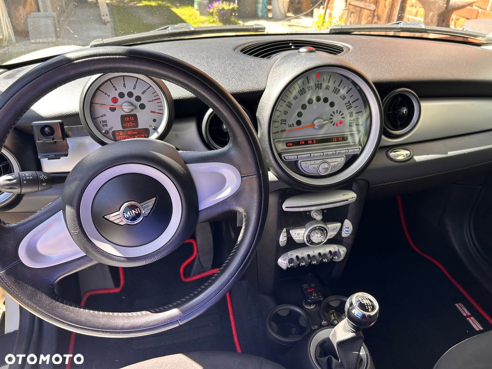 MINI ONE Standard - 9