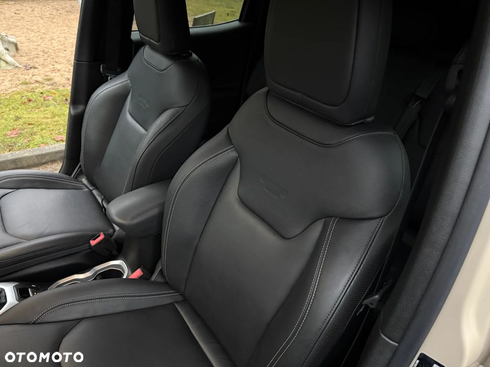 Jeep Renegade - 24