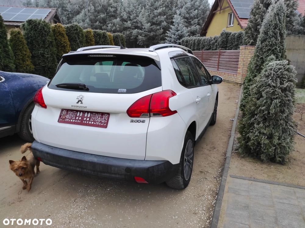 Peugeot 2008 1.2 Pure Tech Allure S&S - 3