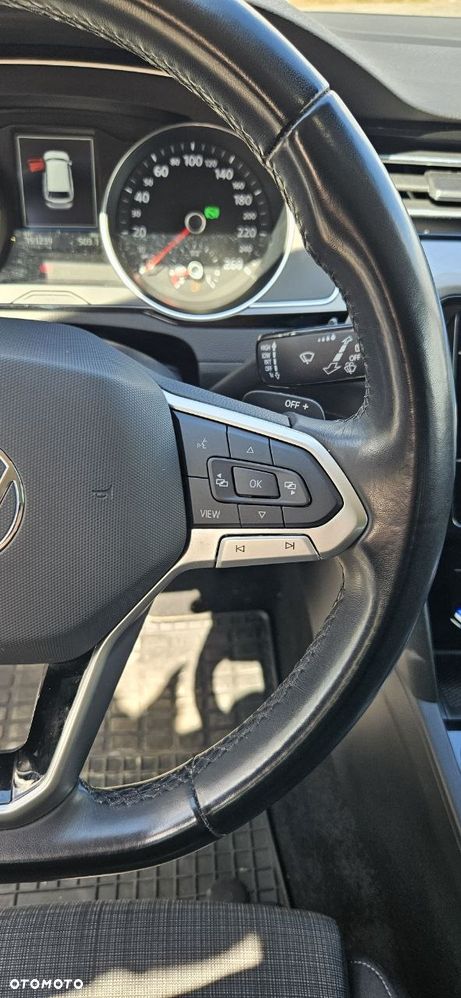 Volkswagen Passat Variant 2.0 TSI Business DSG - 18