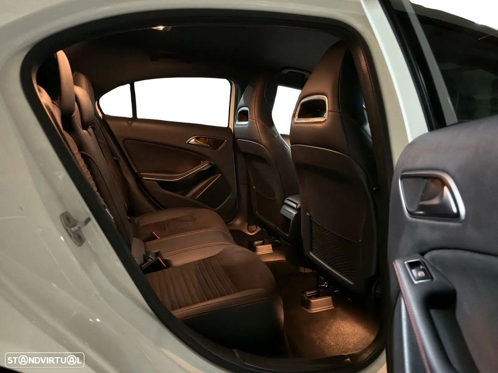 Mercedes-Benz A 220 CDI 7G-DCT AMG Line - 16