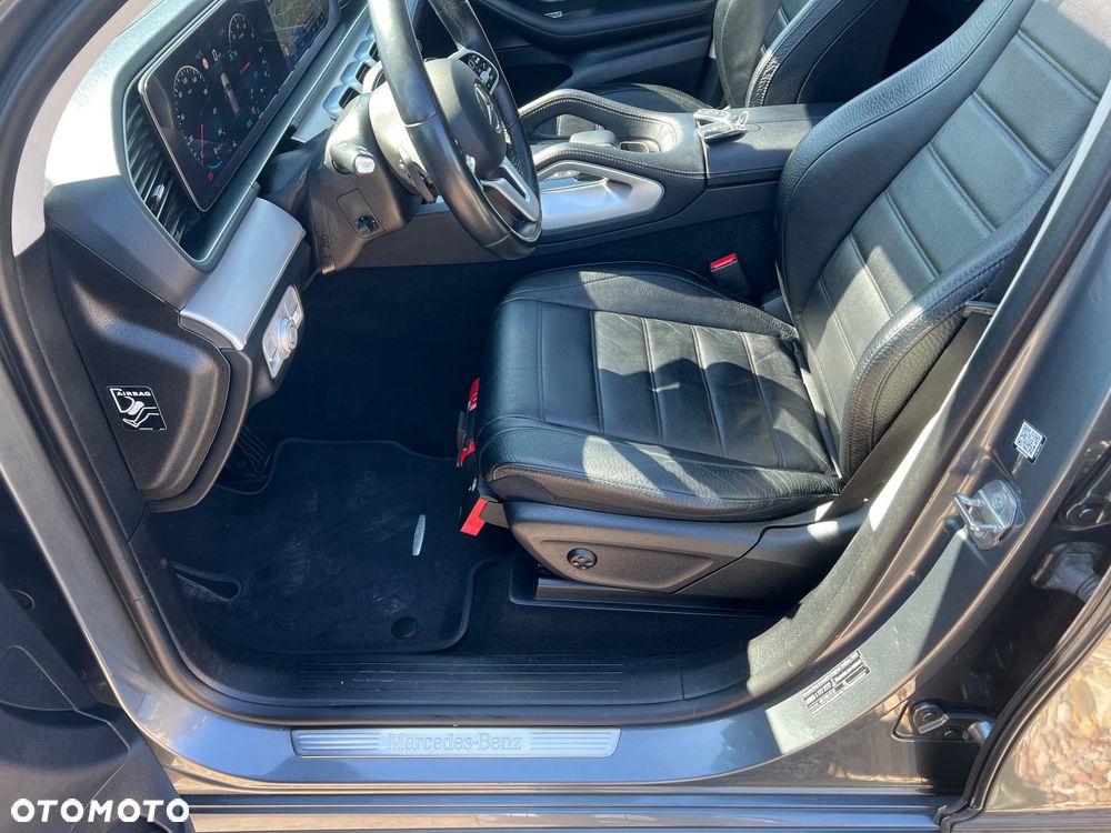 Mercedes-Benz GLE 300 d 4Matic 9G-TRONIC AMG Line - 24