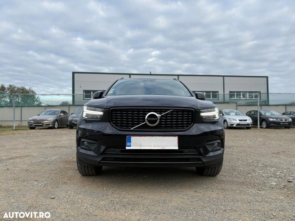 Volvo XC 40 D4 AWD Geartronic R-Design - 1